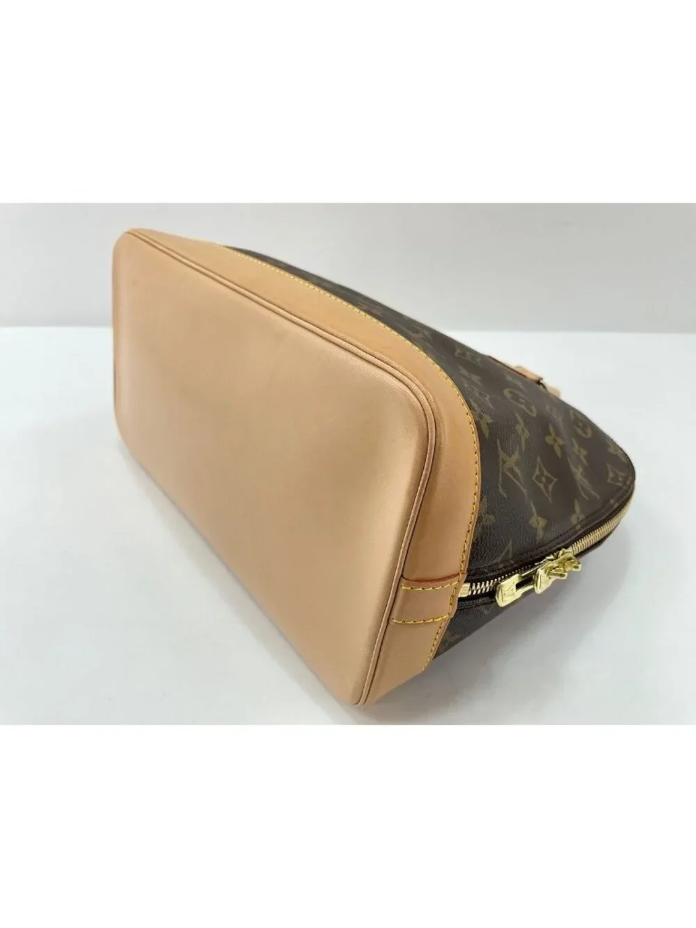 Louis Vuitton Handbag Alma